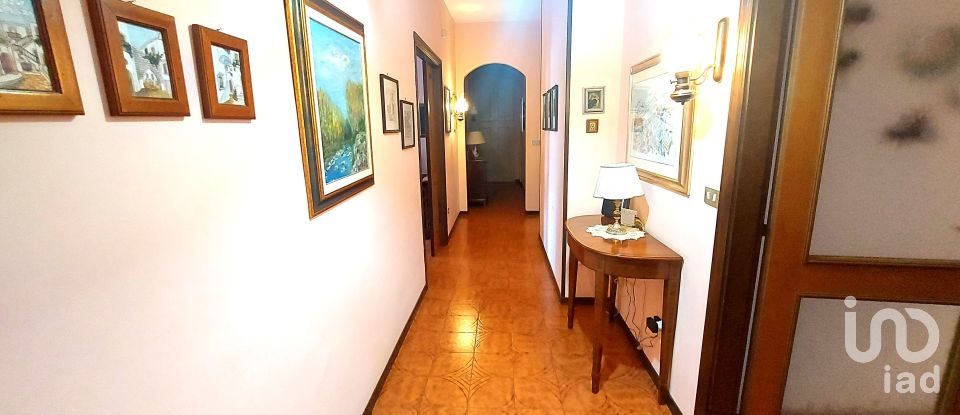 Four-room apartment of 147 m² in Brindisi (72100)