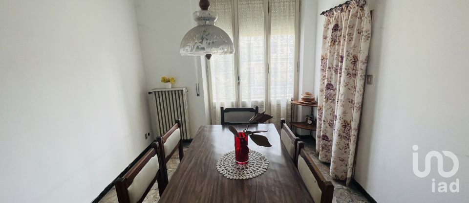 Casa 9 locali di 300 m² in Sant'Elpidio a Mare (63811)