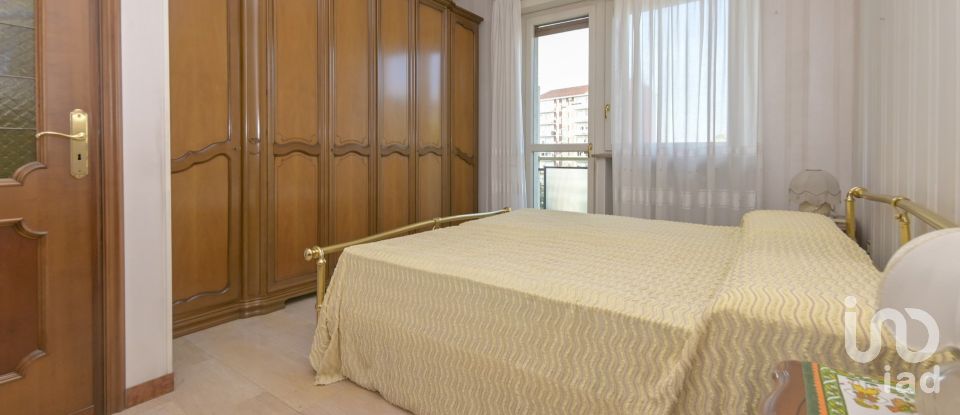 Four-room apartment of 145 m² in Torino (10156)