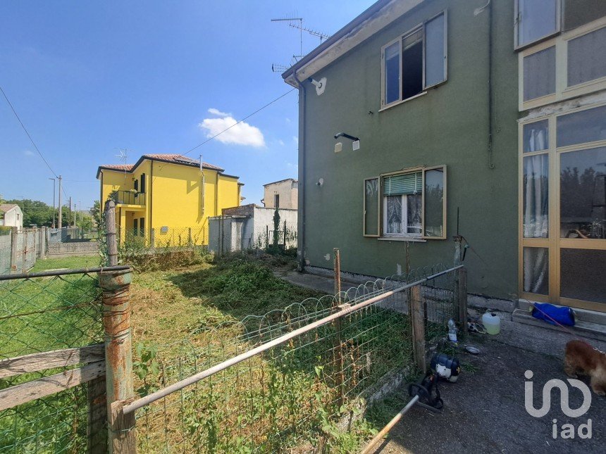 Appartamento 5 locali di 70 m² a Crespino (45030)