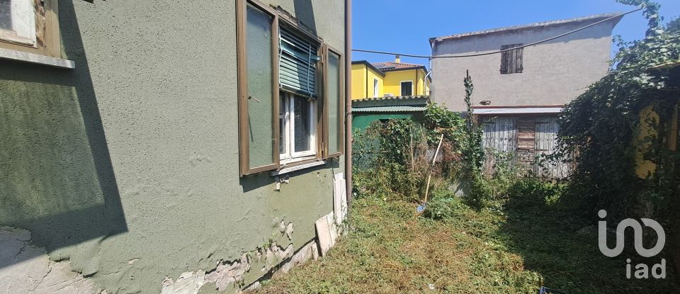 Appartamento 5 locali di 70 m² a Crespino (45030)