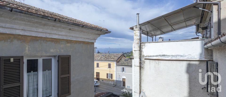 Town house 4 rooms of 98 m² in Osimo (60027)