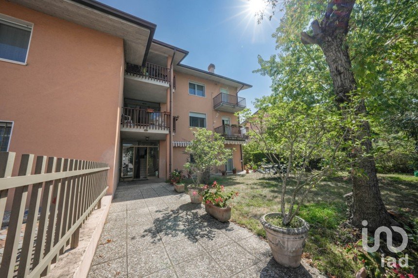 Four-room apartment of 96 m² in Castiglione delle Stiviere (46043)