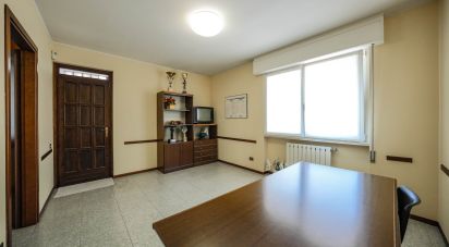 Four-room apartment of 96 m² in Castiglione delle Stiviere (46043)