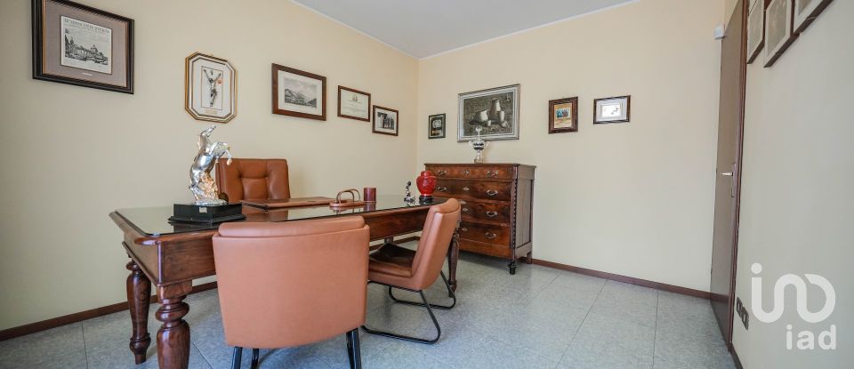 Four-room apartment of 96 m² in Castiglione delle Stiviere (46043)