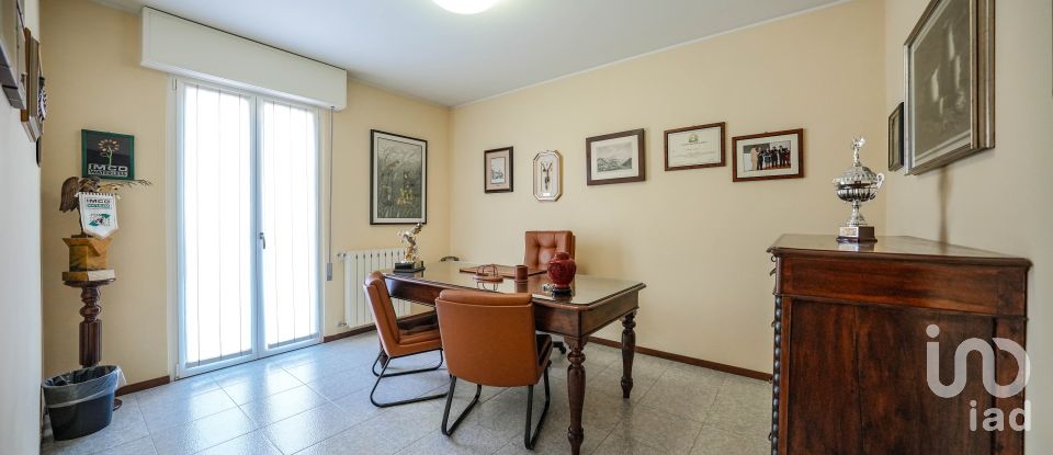 Four-room apartment of 96 m² in Castiglione delle Stiviere (46043)