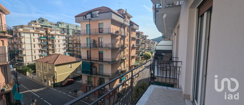 Three-room apartment of 75 m² in Borghetto Santo Spirito (17052)