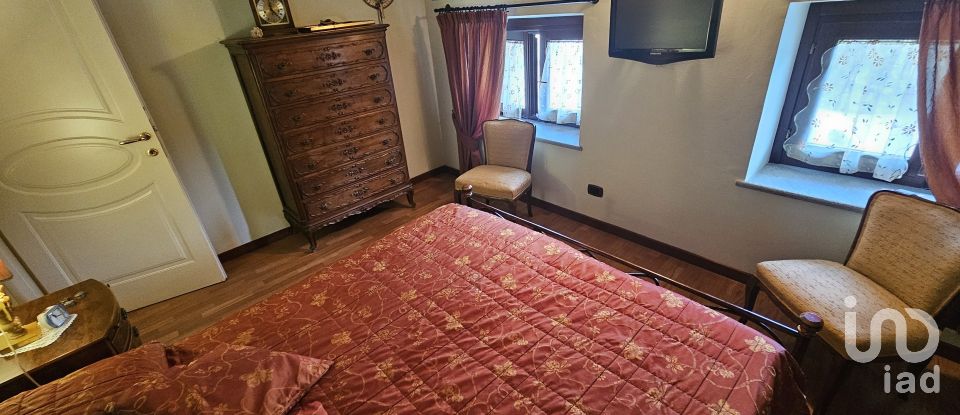 Casa indipendente 5 locali di 120 m² in San Giusto Canavese (10090)