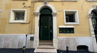 Appartamento 7 locali di 151 m² a Verona (37129)