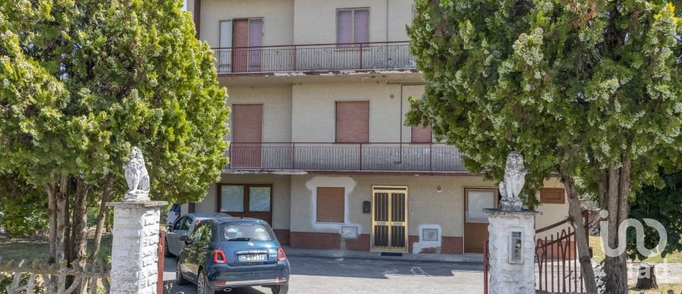 Appartamento 7 locali di 181 m² a Filottrano (60024)