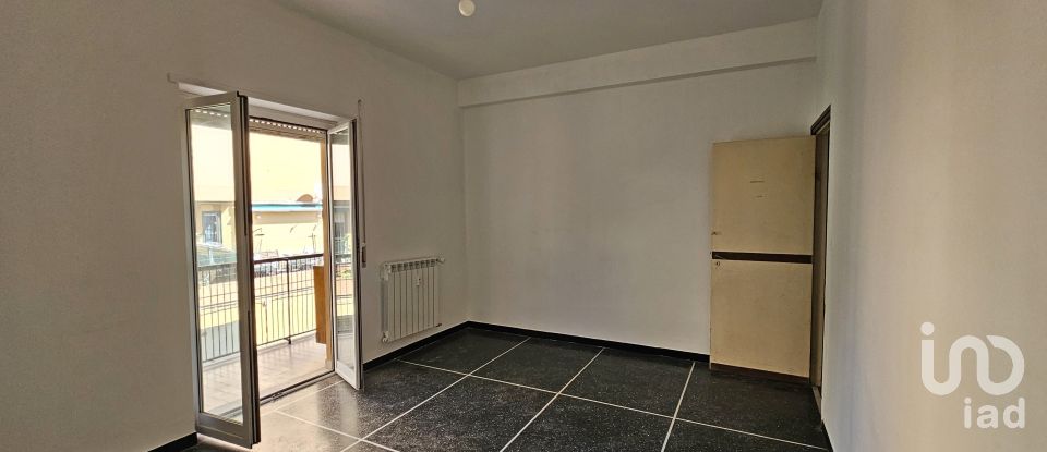 Four-room apartment of 98 m² in Genova (16149)