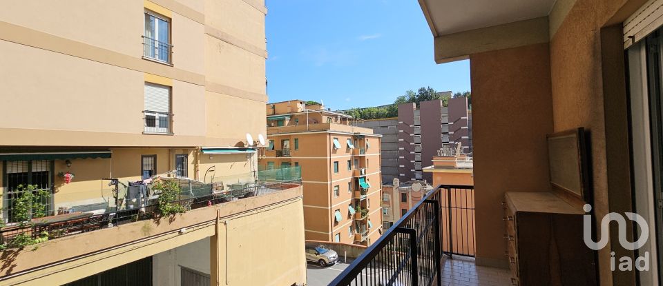 Four-room apartment of 98 m² in Genova (16149)