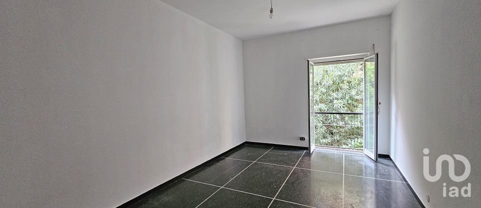 Four-room apartment of 98 m² in Genova (16149)