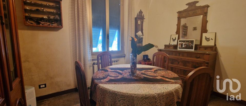 Apartment 0 rooms of 90 m² in Genova (16137)