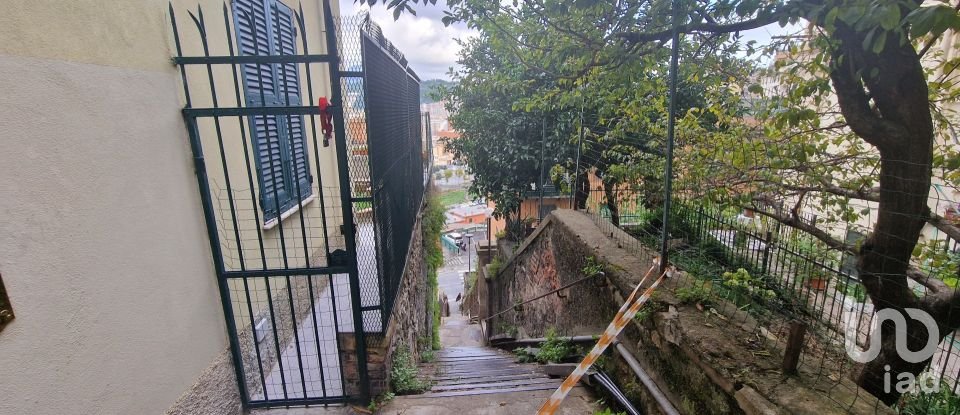 Appartamento 0 locali di 90 m² a Genova (16137)