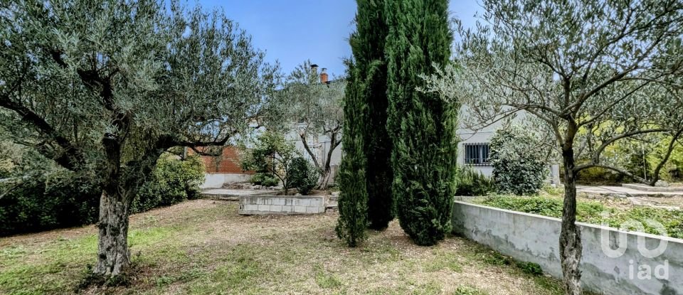 Farm 7 rooms of 244 m² in Bugnara (67030)