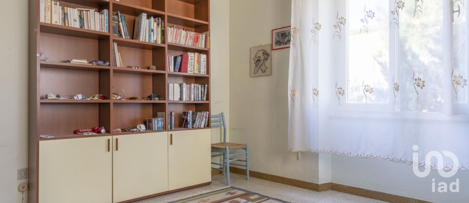 Three-room apartment of 128 m² in Macerata (62100)