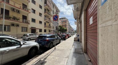 Shop / premises commercial of 101 m² in Palermo (90143)