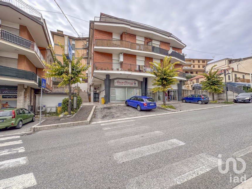 Appartamento 0 locali di 220 m² a Montegranaro (63812)