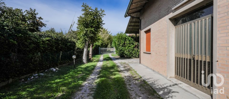 Casa indipendente 9 locali di 400 m² in Argenta (44016)