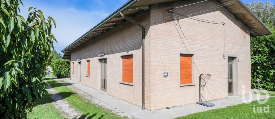 Casa indipendente 9 locali di 400 m² in Argenta (44016)