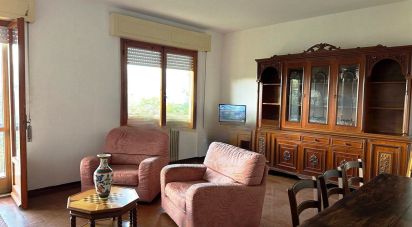 Block of flats 4 rooms of 110 m² in Scansano (58054)