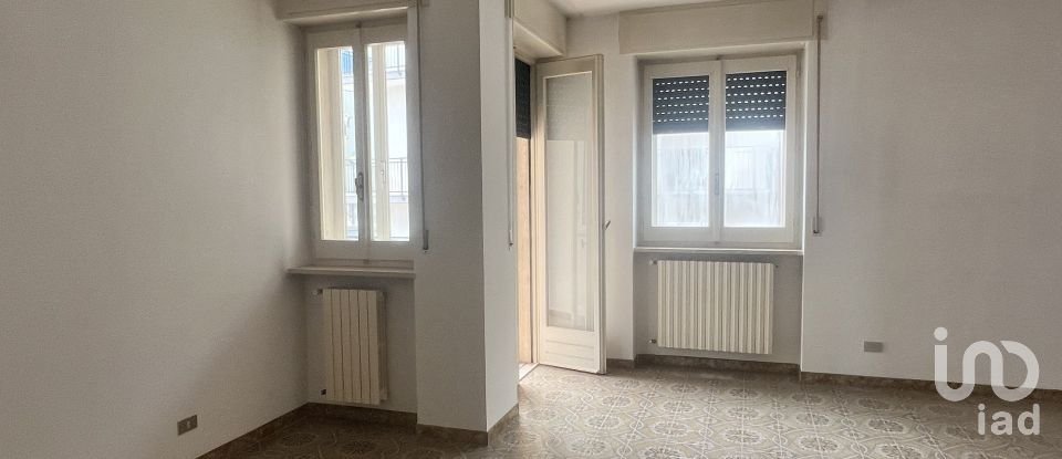 Appartamento 5 locali di 120 m² a Cisternino (72014)