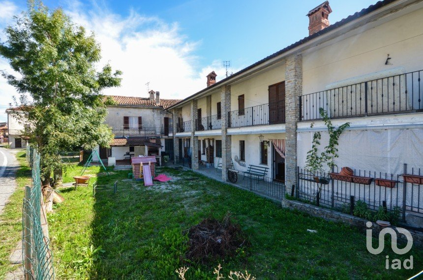 House 20 rooms of 450 m² in Montezemolo (12070)