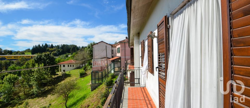 Casa 20 locali di 450 m² in Montezemolo (12070)