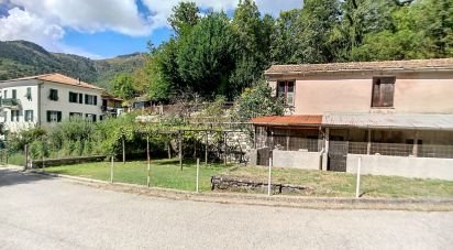 Casa 5 locali di 61 m² in Neirone (16040)