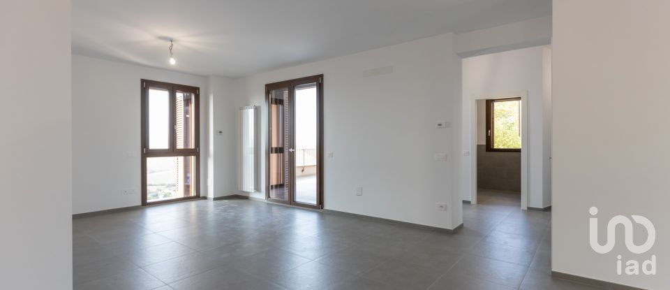 Loft 5 rooms of 181 m² in Urbisaglia (62010)