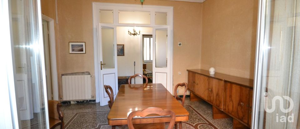 Appartamento 7 locali di 110 m² a Genova (16154)