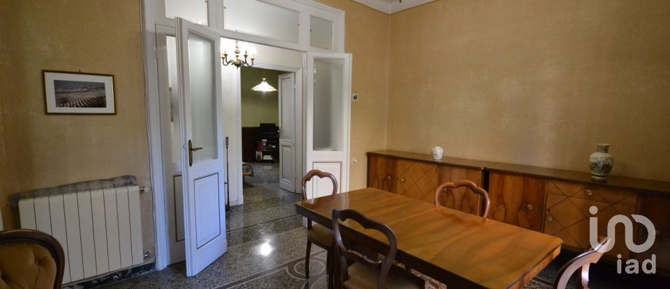 Appartamento 7 locali di 110 m² a Genova (16154)