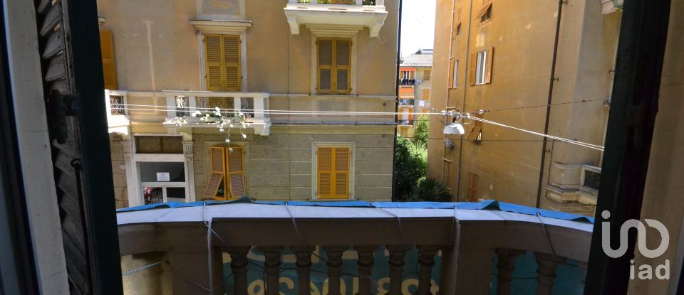 Apartment 7 rooms of 110 m² in Genova (16154)