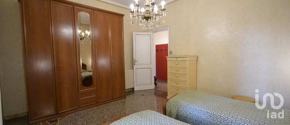 Appartamento 7 locali di 110 m² a Genova (16154)