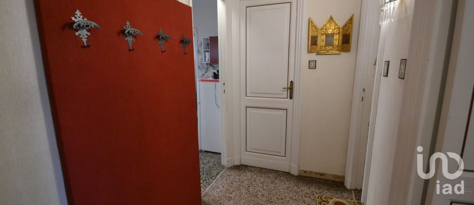 Appartamento 7 locali di 110 m² a Genova (16154)