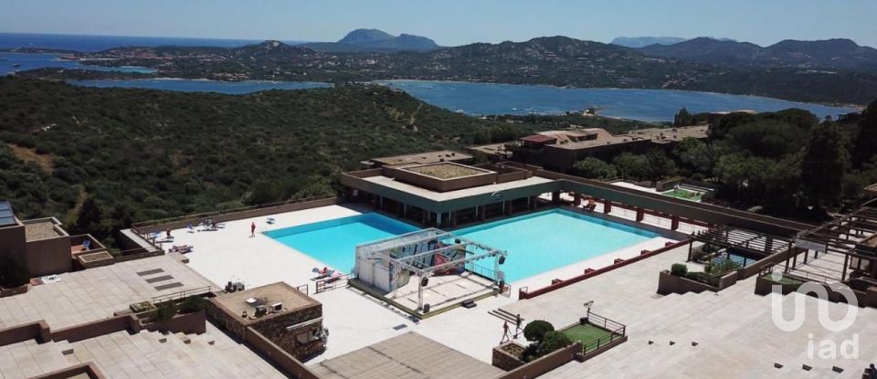 Block of flats 4 rooms of 83 m² in Olbia (07026)