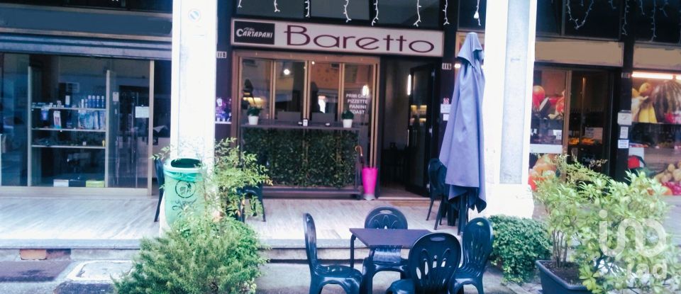 Bar of 34 m² in Brescia (25133)