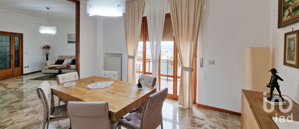 Four-room apartment of 165 m² in Civitanova Marche (62012)