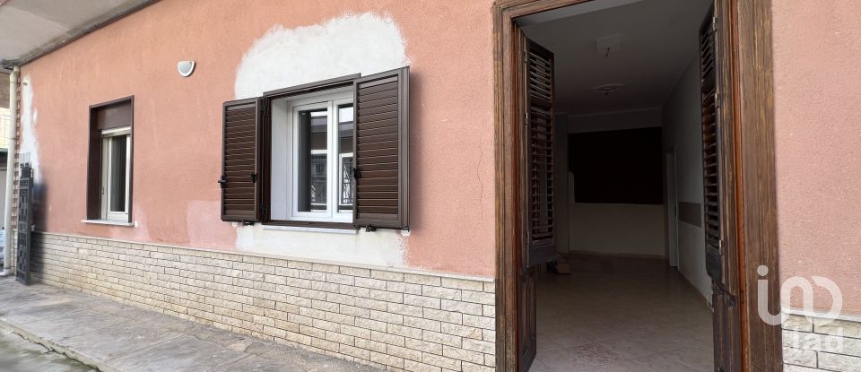 Lodge 6 rooms of 170 m² in Altavilla Milicia (90010)