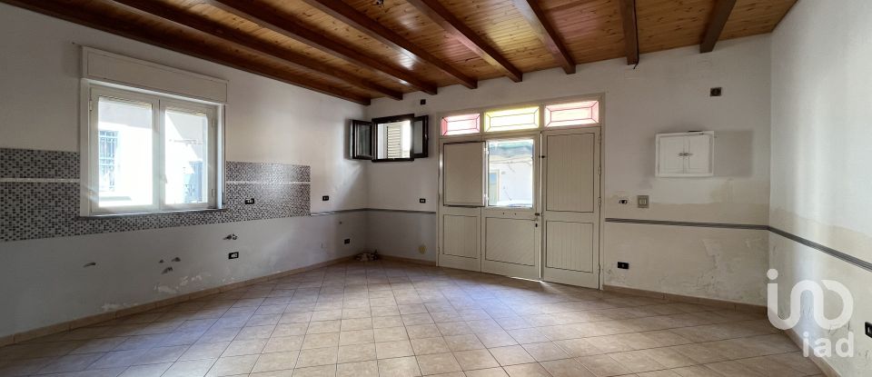 Lodge 6 rooms of 170 m² in Altavilla Milicia (90010)