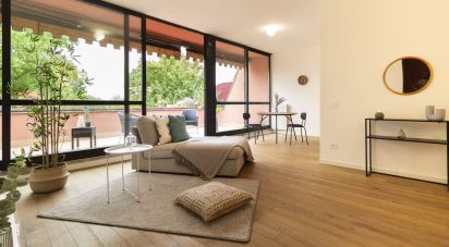 Three-room apartment of 102 m² in Giussano (20833)