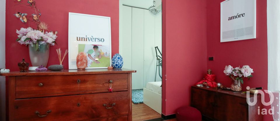 Apartment 8 rooms of 117 m² in Genova (16131)