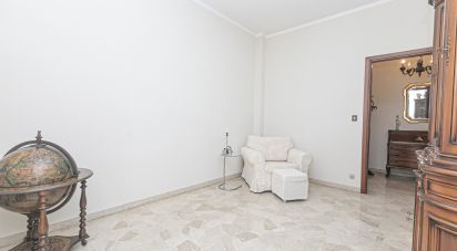 Appartamento 5 locali di 95 m² a Genova (16154)