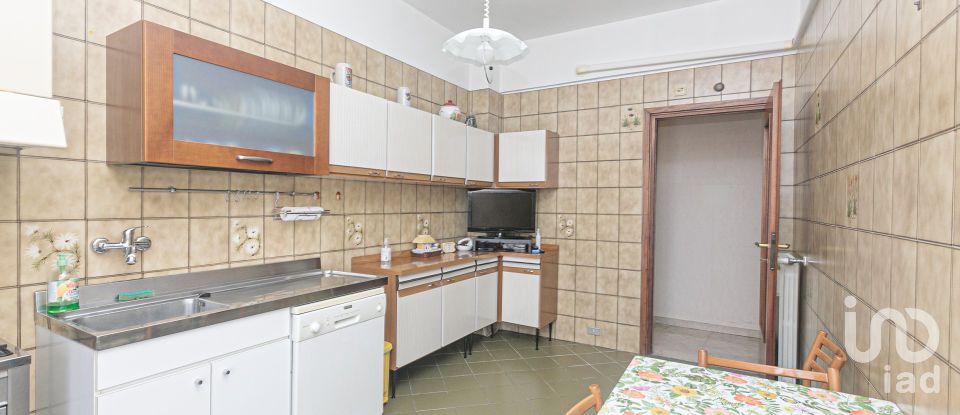 Appartamento 0 locali di 95 m² a Genova (16154)