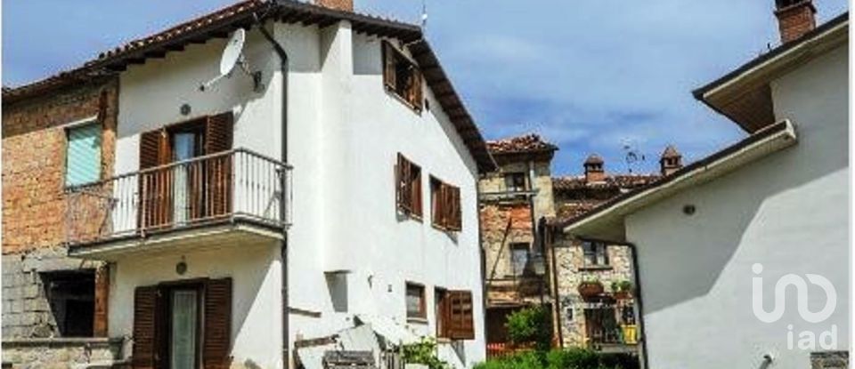 Casa indipendente 4 locali di 80 m² in Valle Castellana (64010)