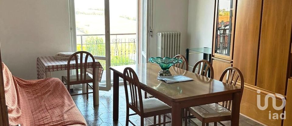 Four-room apartment of 114 m² in Montefano (62010)