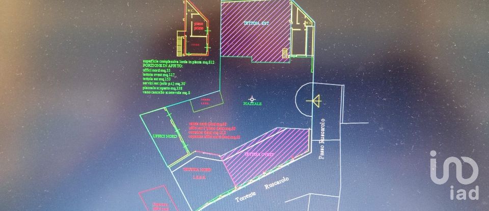 Varie superfici di 812 m² in Genova (16153)