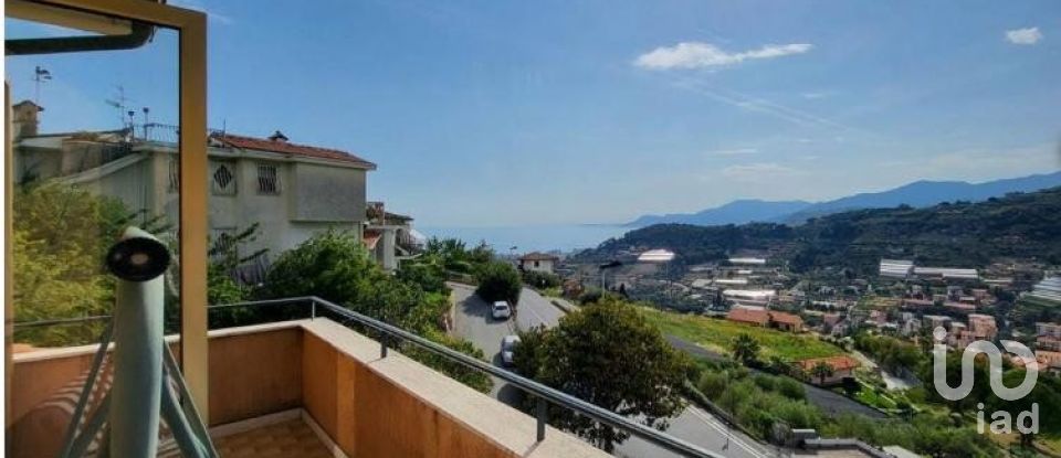 Appartamento 5 locali di 61 m² a Bordighera (18012)