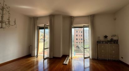 Four-room apartment of 110 m² in Genova (16131)